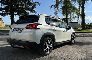 Peugeot 2008 1.2 81kw Uus mootor (2 foto / 6)