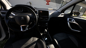 Peugeot 2008 1.2 81kw Uus mootor (4 foto / 6)