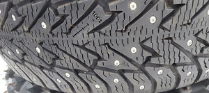 205/50 R17 BRIDGESTONE Noranza 001 VOLVO (3 foto / 10)