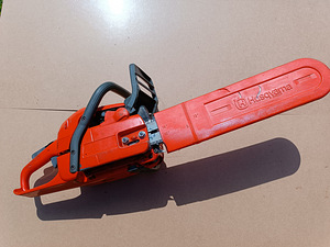 HUSQVARNA 345 E-series mootorsaag (3 foto / 9)
