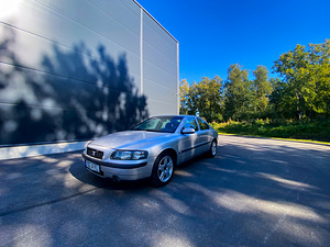 Volvo S60 D5 120kw (2 foto / 10)