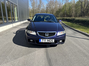 Honda Accord 2.0 114kw ÜV 03/24 (2 foto / 10)
