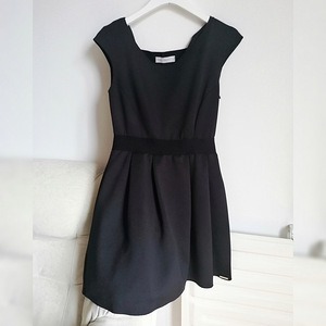 Rinascimento красивое черное платье высокого качества, M