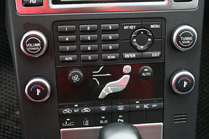 2010 Volvo s80 2.4d 151kw summum (8 foto / 13)