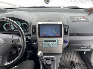 Toyota Corolla Verso (9 foto / 14)