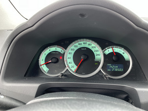 Toyota Corolla Verso (10 foto / 14)