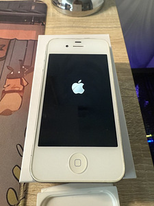 iPhone 4s 32gb (2 фото из 10)