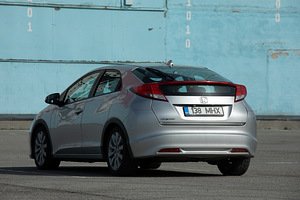 Honda civic elegance 2013 1,8 Petrol/Lpg (4 foto / 7)