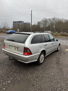 Mercedes-Benz C220 w202 (4 foto / 5)