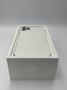 Heas korras iphone 11 pro max 64GB silver. Garantii, Aku 87% (1 foto / 2)