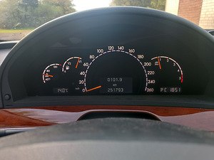 Mercedes-Benz W220 S320Long (7 foto / 12)