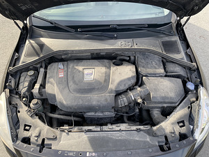 Volvo V60 2.0 SUMMUM D3 120kW (13 foto / 14)