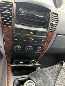 Kia sorento 2,5d 103kw varuosadeks (4 foto / 9)