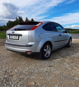 Продается Ford focus 1.6 (7 фото из 9)