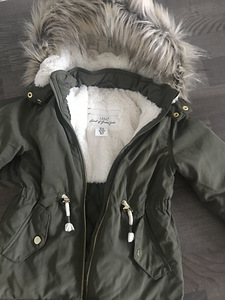 Курточка H&M 104 (2 фото из 3)