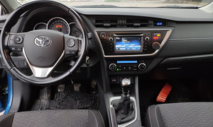 Toyota Auris ACTIVE PLUS 1.6 97kW (6 foto / 6)