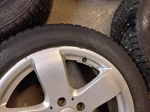 Mercedes-benz 225/55r17 (2 foto / 2)