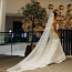 Шикарное свадебное платье и фата (фото #3)