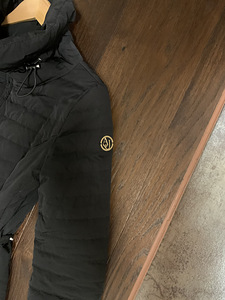 Armani jeans sügis mantel (3 foto / 3)