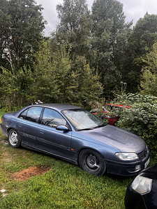 Opel Omega 2.0b (1 foto / 2)