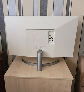 LG 27" monitor 27UL500-W LED IPS (3840 x 2160 UHD 4K) (5 foto / 8)