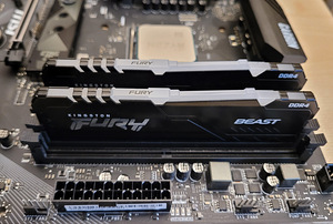 AMD AM4 kombo: Ryzen 7 / MSI B450 / 16GB DDR4 (7 foto / 9)
