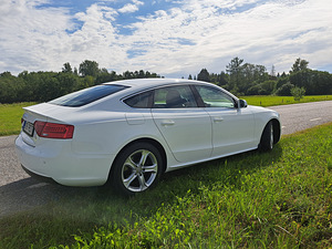 Audi A5 2,0 100kw (2 foto / 8)