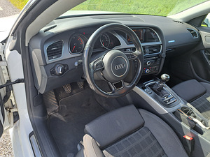 Audi A5 2,0 100kw (5 foto / 8)