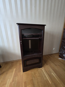 KVALITEETNE MÖBLIGARNITUUR INGLISMAAL (3 foto / 4)