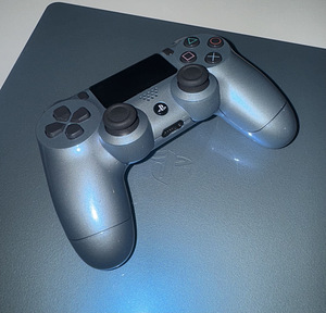 Кастомный DualShock 4 PS4 (1 фото из 1)