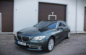 BMW 750Lxd (2 фото из 10)