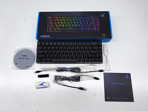 Durgod Hades RGB mehaaniline klaviatuur (2 foto / 2)