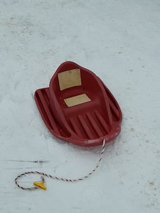 Laste kelgud (2 foto / 3)