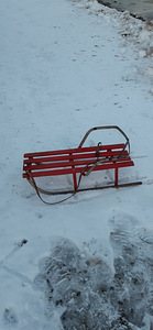 Raudkelgud seljatoega (3 foto / 3)