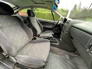 Opel Calibra 2.5 V6 125kW - Keke Rosberg edition (10 foto / 13)
