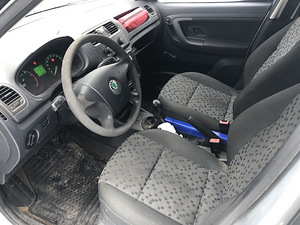 Skoda Praktik (9 foto / 10)