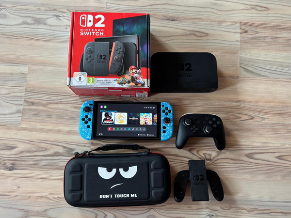 Nintendo Switch2 + Pro Controller 2