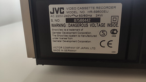JVC HR-S9600 VCR videomakk (3 foto / 3)