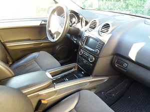 Mercedes-Benz ML 420 CDI / maastur (10 foto / 10)