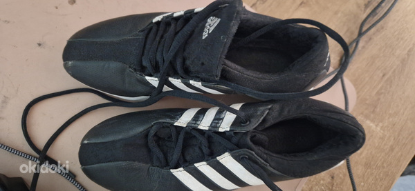 Adidas nahast tossud