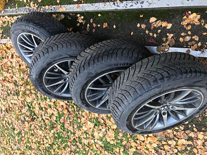 Диски BMW e60 с шинами 5x120 (4 фото из 5)