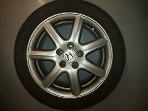 Honda 17" valuveljed Dunlop Sport Maxx 225/45 rehvidega (4 foto / 8)