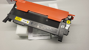 Samsung CLT-Y404S Kollane Toner (3 foto / 3)