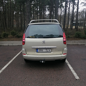 Peugeot 807 (2 фото из 5)