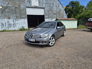 Mercedes-Benz C180 cgi (1 foto / 8)