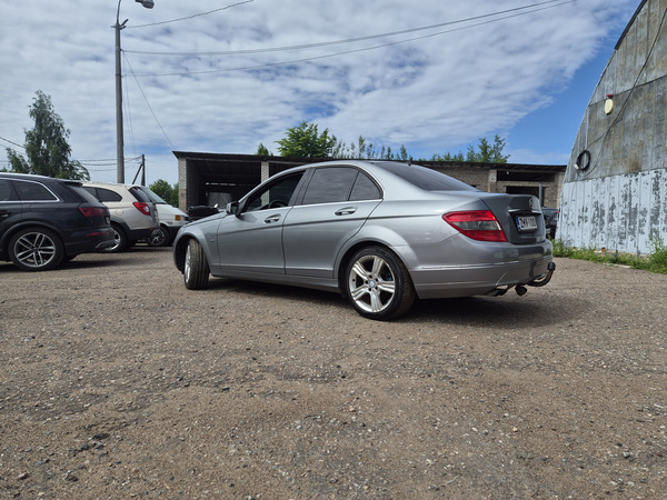 Mercedes-Benz C180 cgi