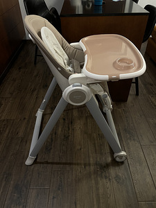 Söögitool Britton / Стульчик для кормления Britton (2 фото из 3)