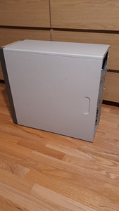 Ретро ATX корпус (2 фото из 4)