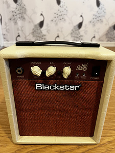 Комбоусилитель гитарный BLACKSTAR DEBUT 10E (2 фото из 3)