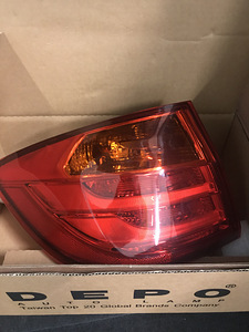 BMW F30/F31 2011/2015 Tagatuli Vasak Väline (1 foto / 2)